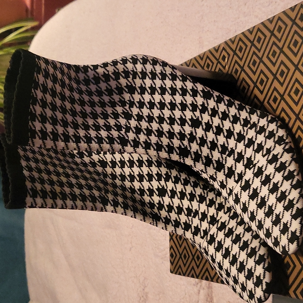Women's shoes
